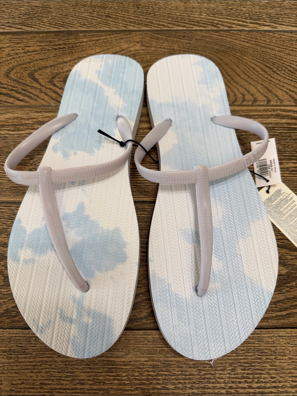 GAP Light Blue Tie-Dye Flip Flop Sandals with White Straps Size 8 Beach Pool